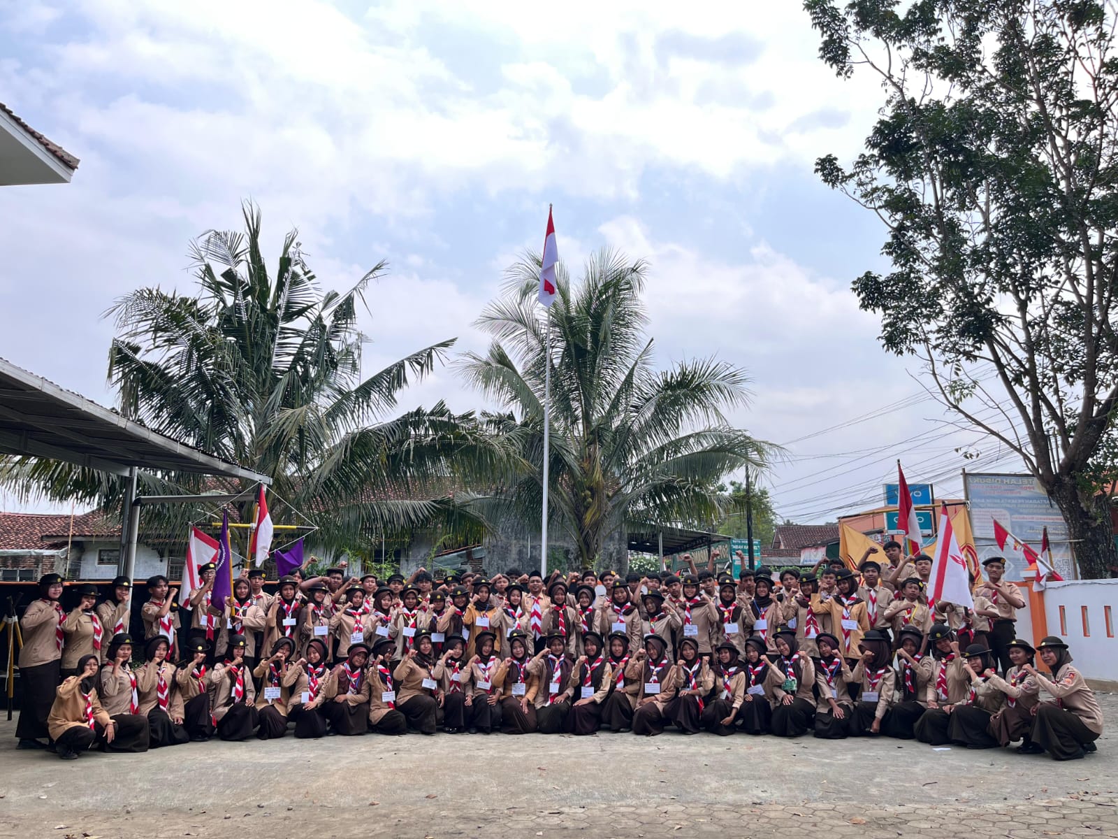 Penerimaan Badge Ambalan SMK Taman Siswa Purwokerto