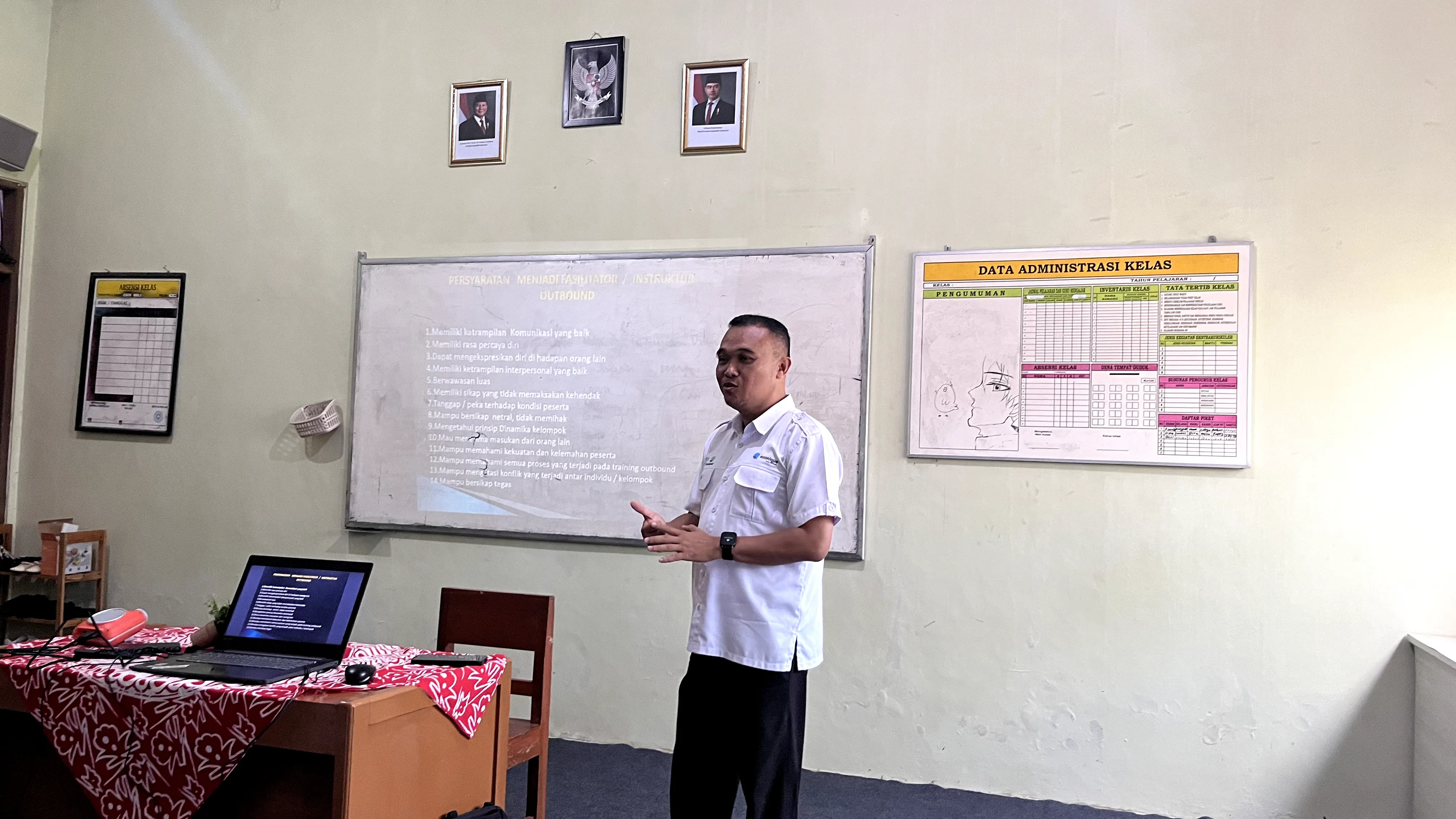 Kelas Industri Usaha Layanan Wisata 3