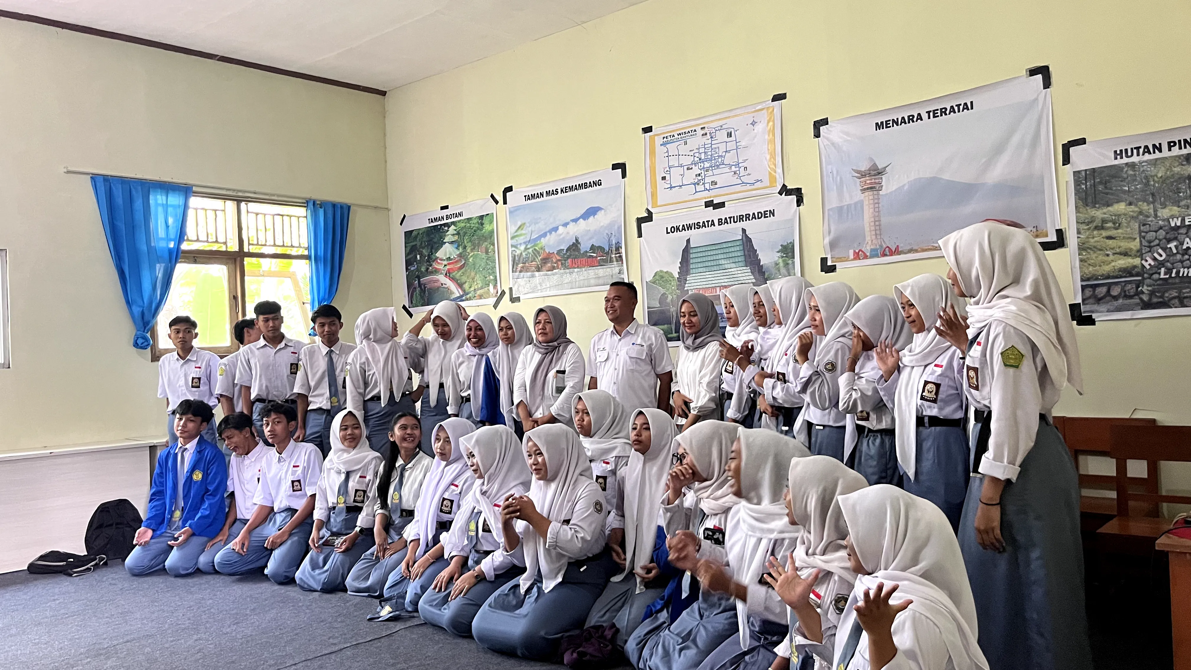 Kelas Industri Usaha Layanan Wisata 5